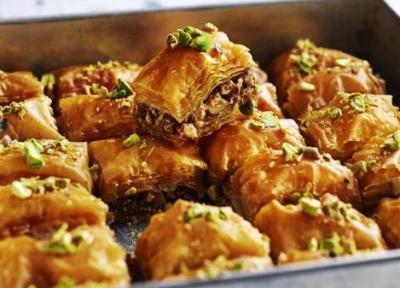 طرز تهیه باقلوا با خمیر خانگی؛ دستور مرحله به مرحله طرز تهیه باقلوا با خمیر خانگی؛ دستور مرحله به مرحله
